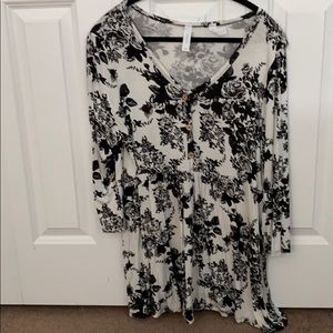 Honeyme Black and White shirt